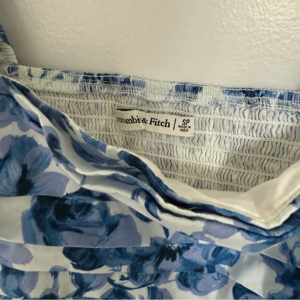 Abercrombie & Fitch Blue Floral Midi Dress - Picture 2 of 3